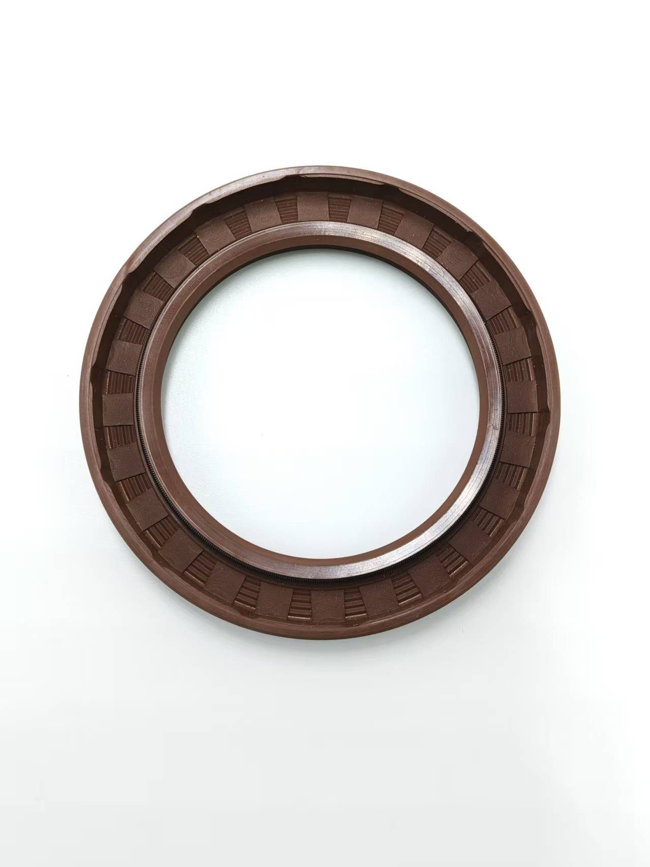 骨架油封：多领域运转中的稳定密封方案